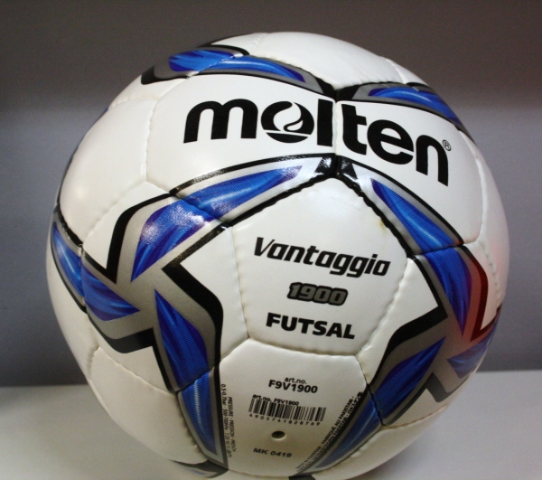 Molten Vantaggio 1900 Futsalboll i gruppen Träningsprodukter / Bollar hos Bobo-Konen (HF-874)